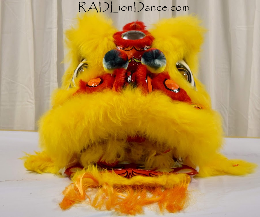 Fut San Gold/Red Lion Dance Size 5